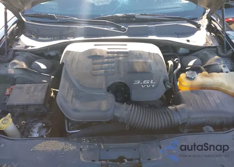 2018 Dodge Charger Sxt Plus Rwd z USA, uszkodzony, nr VIN 2C3CDXHG9JH336825